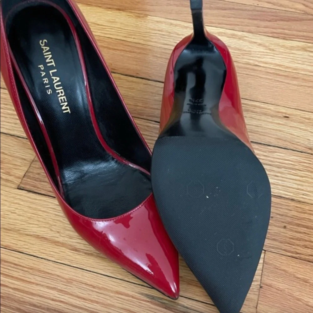 100% authentic YSL cherry red patent leather  pumps. Excellent condition. - Picture 4 of 5